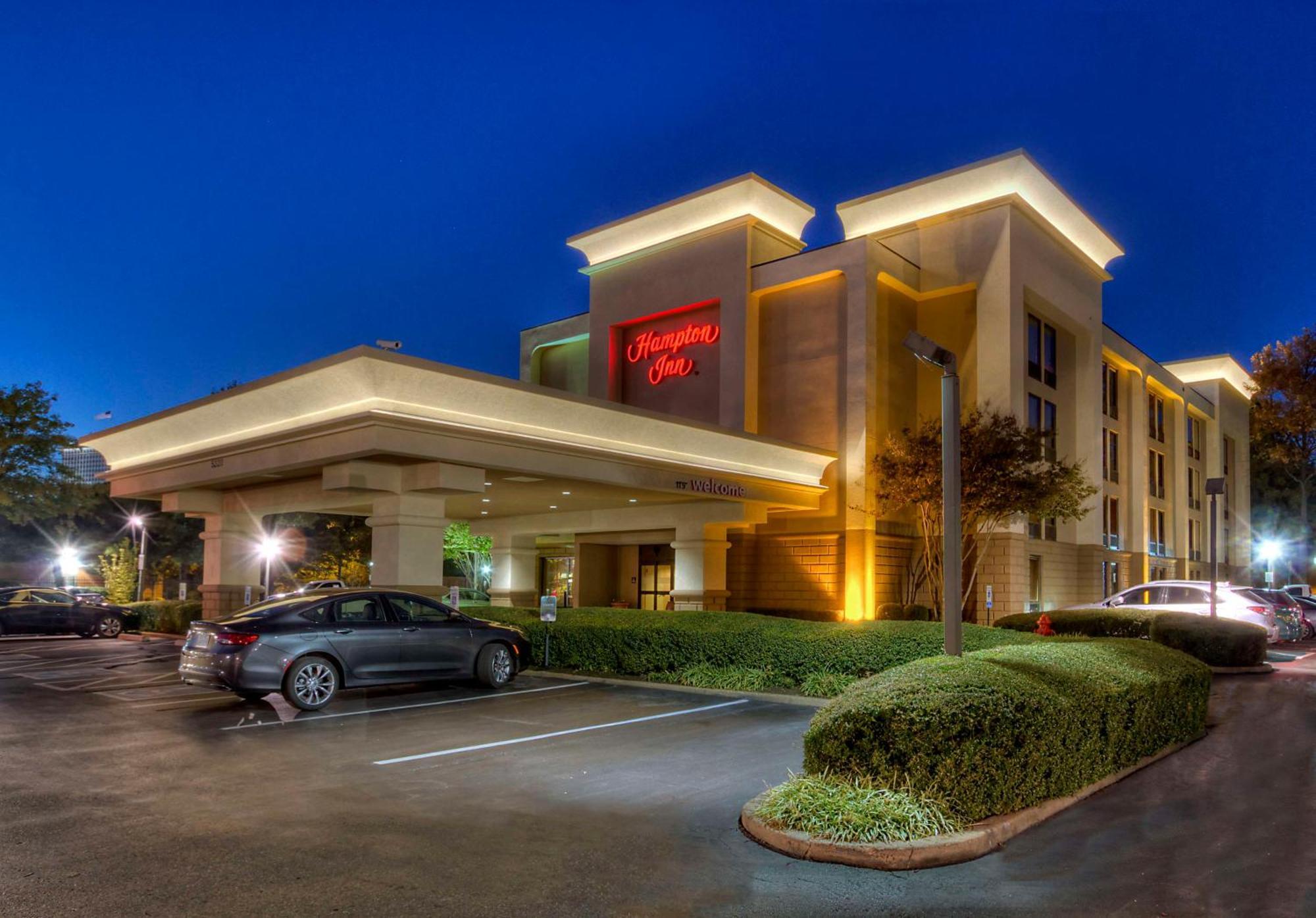 Hampton Inn Memphis Poplar Екстериор снимка