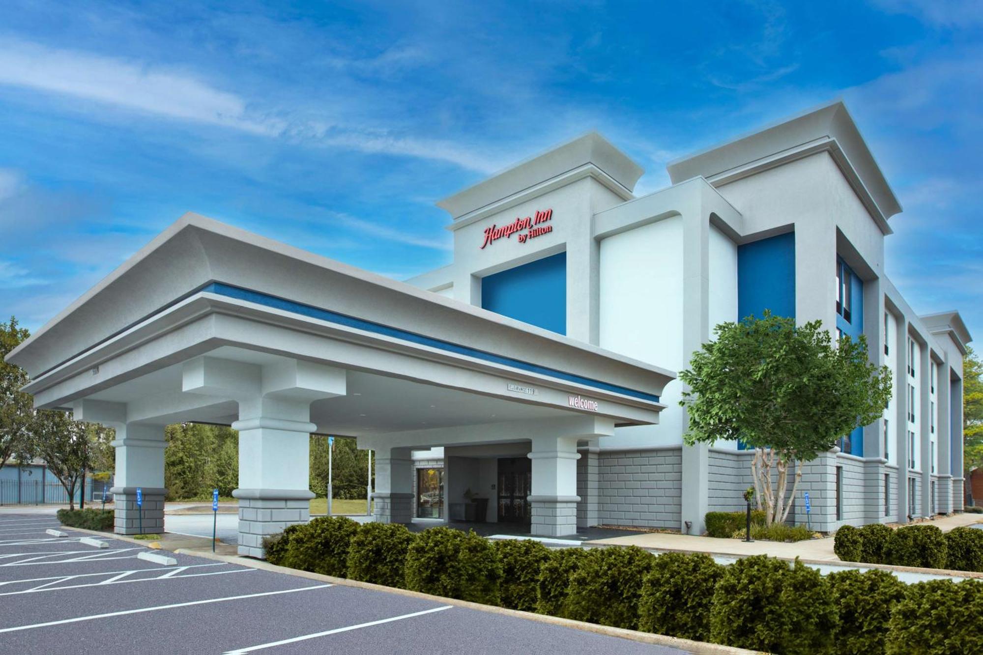 Hampton Inn Memphis Poplar Екстериор снимка